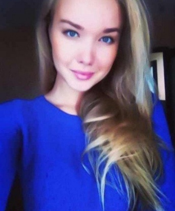 Со мной ты сможешь расслабиться и насладиться незабываемым опытом. У меня широкий спектр услуг, который поможет осуществить все твои фантазии. 😉 Наши встречи будут наполнены страстью и нежностью, я всегда стараюсь угодить своему клиенту. Мои отзывы говорят сами за себя, клиенты остаются довольными и возвращаются ко мне снова и снова. 🌟 Для удобства ты можешь ознакомиться с моими фото на моей страничке. Так что, если ты хочешь провести незабываемое время в Москве, не сомневайся, я жду тебя! 🌹 11574, 19 лет